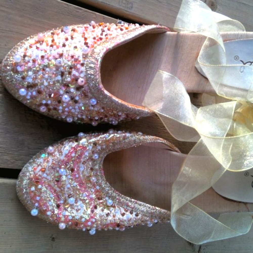 Elegant Beaded Ribbon Tie Wedges